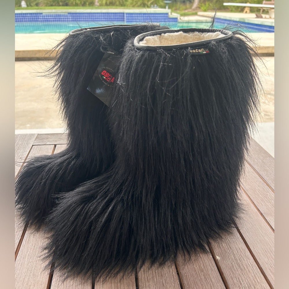 Oscar Sport Black Fur Boots